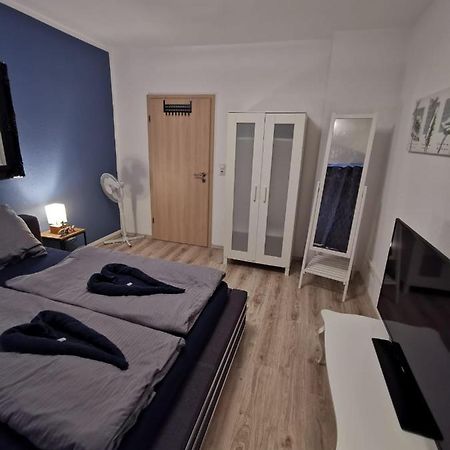 Liebevoll Eingerichtete Ferienwohnung - Zentrale Lage - Netflix & Paytv Вильгельмсхафен Экстерьер фото