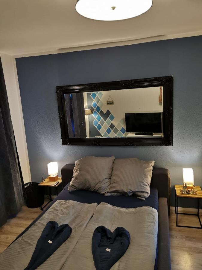Liebevoll Eingerichtete Ferienwohnung - Zentrale Lage - Netflix & Paytv Вильгельмсхафен Экстерьер фото