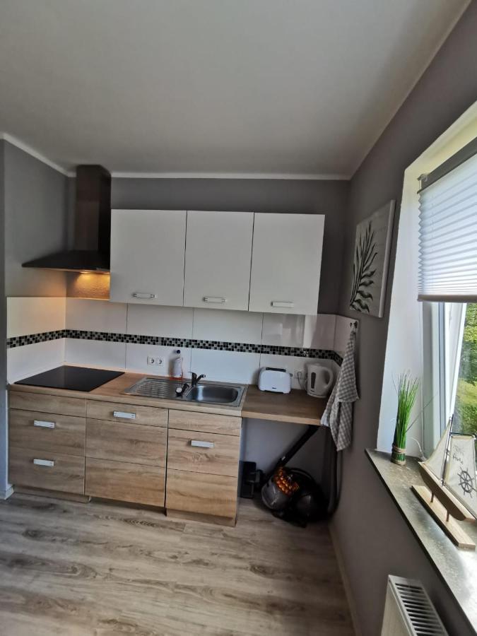 Liebevoll Eingerichtete Ferienwohnung - Zentrale Lage - Netflix & Paytv Вильгельмсхафен Экстерьер фото